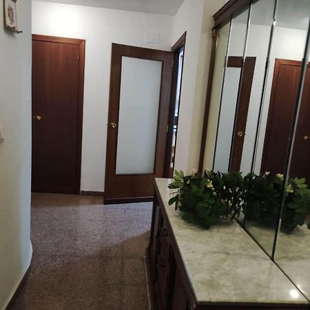 10-46-1- Комната В Квартире Для 4 Человек В Аликанте Екстериор снимка